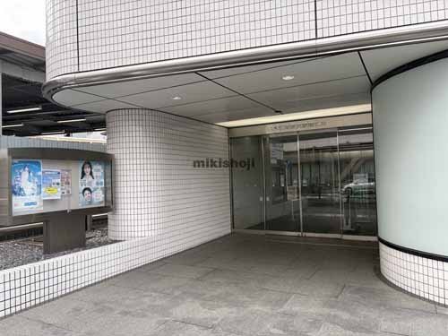 藤沢市の日本生命藤沢駅前ビル エントランス2