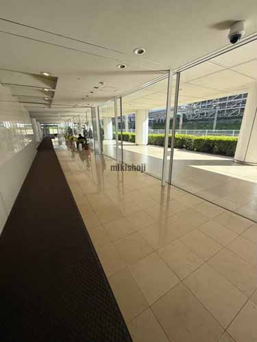 麻生区の新百合トウェンティワンビル エントランス1