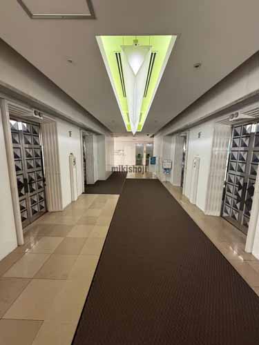 麻生区の新百合トウェンティワンビル エレベーターホール1