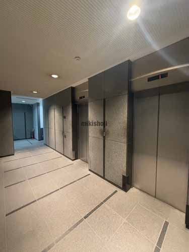 京阪藤沢ビル エレベーターホール1