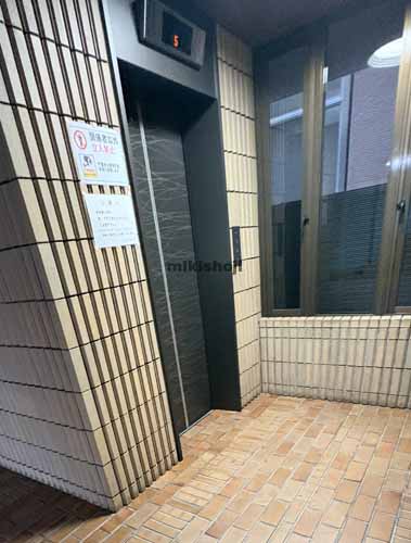 東桜・泉・葵のＩＫＫＯ新栄ビル エレベーターホール1