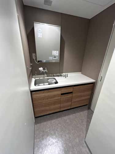 住友生命静岡常磐町ビル 水回り1