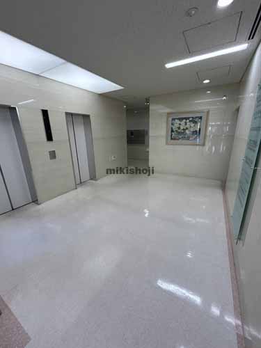 浜松市全域の出雲殿互助会田町ビル(旧:ＥＰＯ浜松ビル) エレベーターホール1