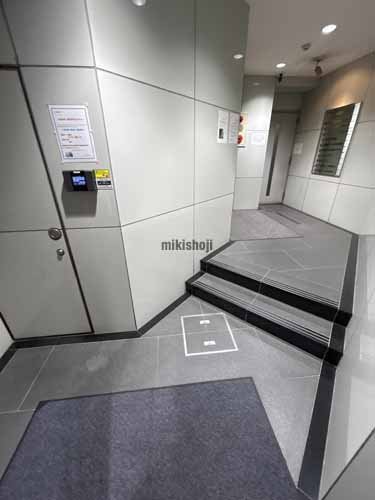 丸の内桜通ビル エレベーターホール2