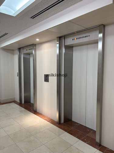 名駅・那古野の東進名駅ビル エレベーターホール1