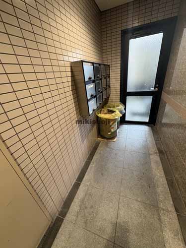 ＫＢ’ｓ　ＡＲＣＨ５ エントランス1