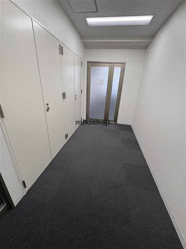 オリジン錦 貸室内1