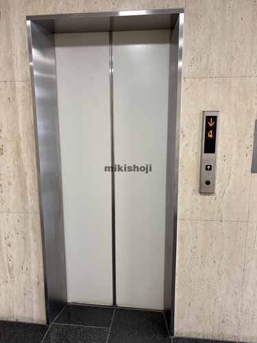 刈谷市全域の第５セントラルビル エレベーターホール1