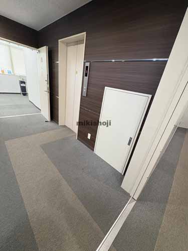 西区その他の第７猪村ビル エレベーターホール1