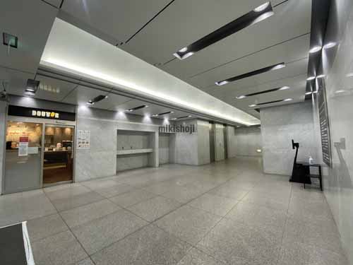 日本生命梅田ビル エントランス3