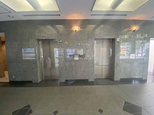 商業第二ビル エントランス5