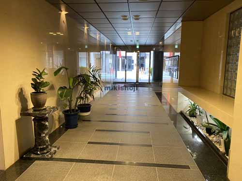 マークベストビル エントランス5