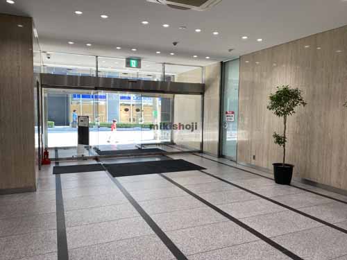 大阪ＪＰビル エントランス2