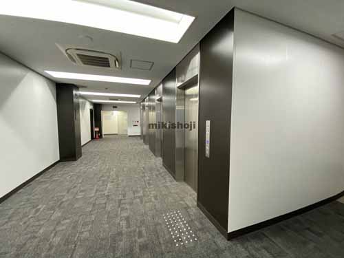 大阪ＪＰビル エレベーターホール2