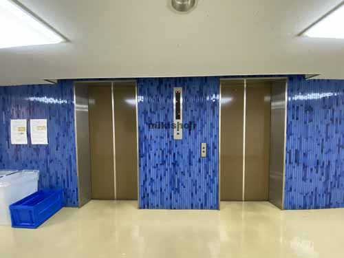 北久宝寺町～博労町の本町和光ビル エレベーターホール2