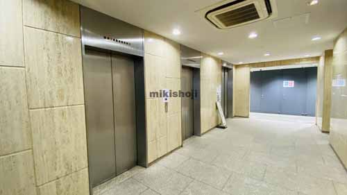 大阪堺筋ビル エントランス8