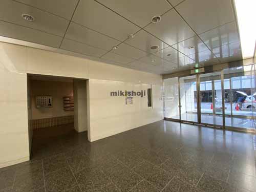 本町太平ビル エントランス6