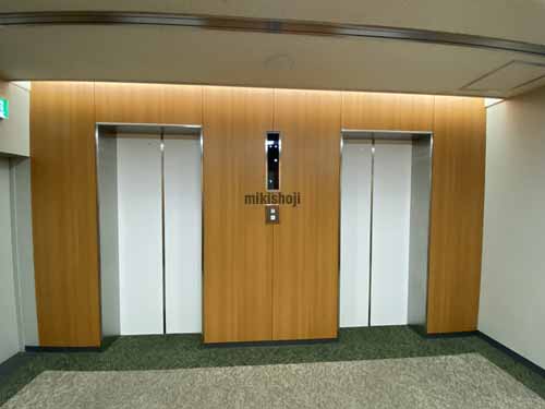 北浜～淡路町の高麗橋ウエストビル エレベーターホール2