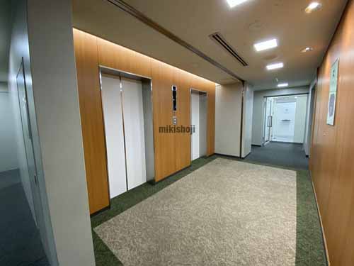 北浜～淡路町の高麗橋ウエストビル エレベーターホール3