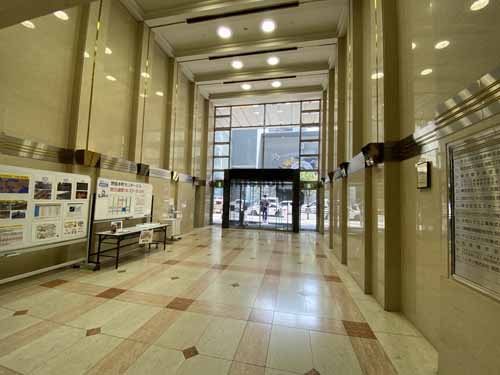 堺筋本町センタービル エントランス4