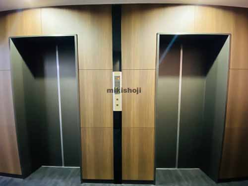 堺筋本町プラザビル エレベーターホール2