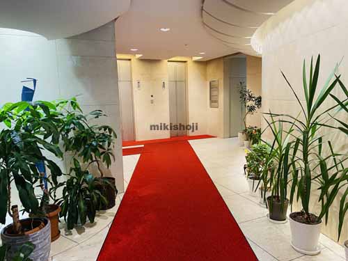 カネセ中央ビル エントランス2