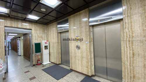 大阪建大ビルディング エントランス8