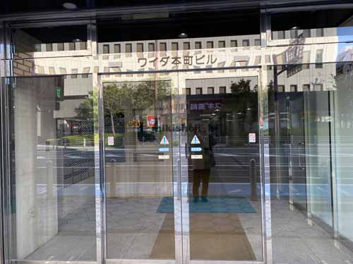 ワイダ本町ビル エントランス4