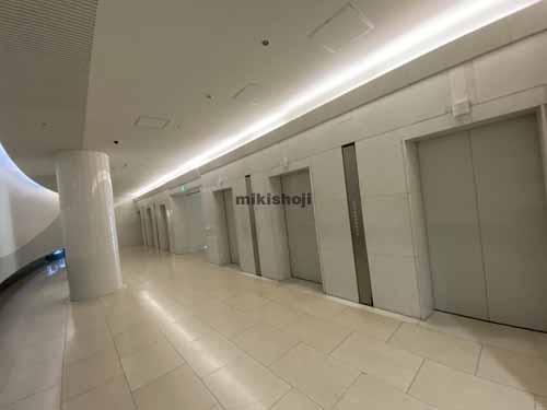 西本町インテス エントランス1