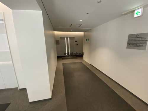 西本町インテス エレベーターホール2