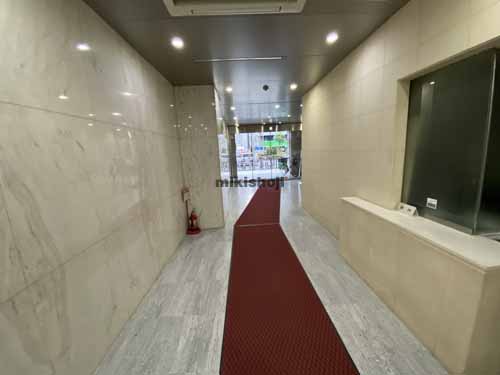 長堀八千代ビル エントランス3