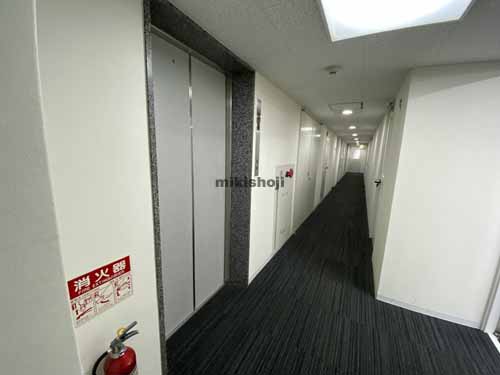 長堀八千代ビル エレベーターホール2