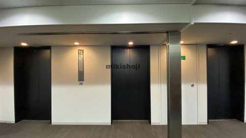 辰野心斎橋ビル エレベーターホール1