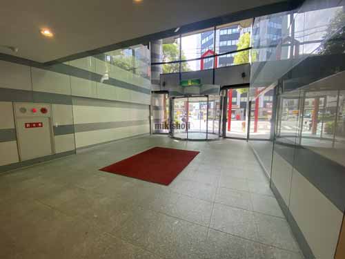 商業ビル エントランス5