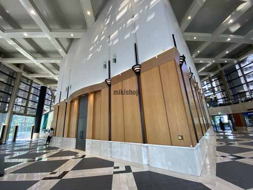 ピアスタワー エントランス6