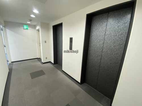福島のＪＢＳＬ梅田ビル エレベーターホール3