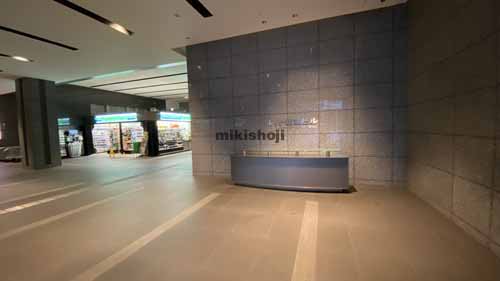 湊町・元町・難波中・日本橋・敷津のマルイト難波ビル エントランス2