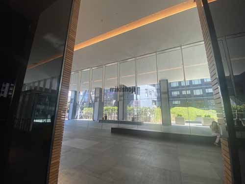 芝田・茶屋町・大深町の梅田ゲートタワー エントランス4