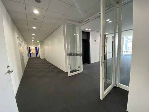 芝田・茶屋町・大深町の梅田ゲートタワー エレベーターホール1