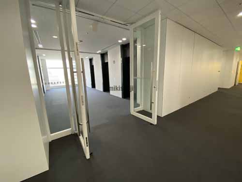 芝田・茶屋町・大深町の梅田ゲートタワー エレベーターホール2