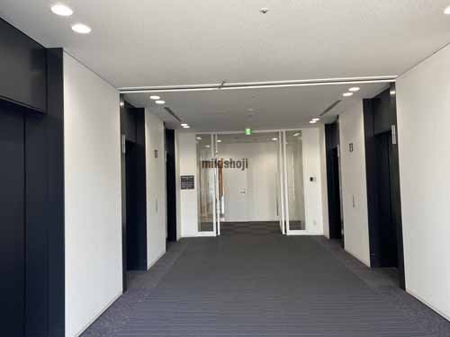 芝田・茶屋町・大深町の梅田ゲートタワー エレベーターホール3