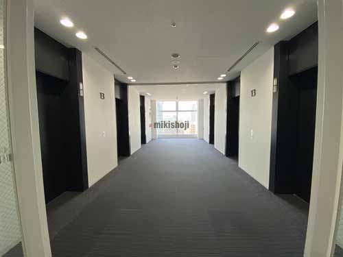 芝田・茶屋町・大深町の梅田ゲートタワー エレベーターホール4