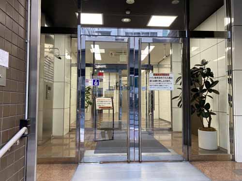 芝田・茶屋町・大深町のイノイ第二ビル エントランス2