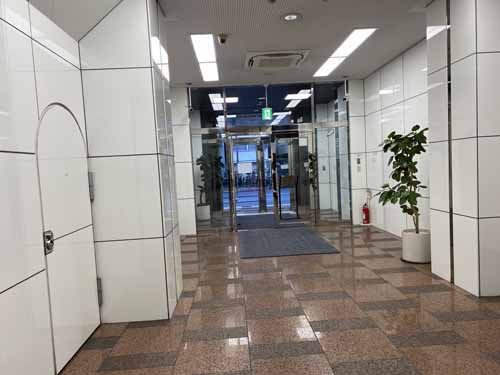 芝田・茶屋町・大深町のイノイ第二ビル エントランス4