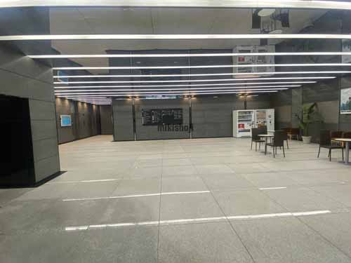 東京建物梅田ビル エントランス2