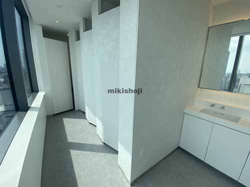 南船場のクオーツ心斎橋ビル 水回り1