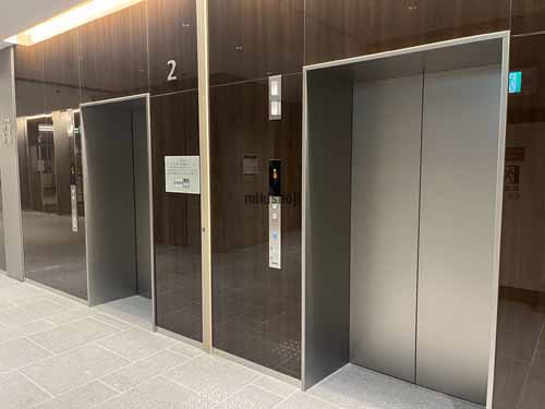 枚方市のステーションヒル枚方 エレベーターホール3