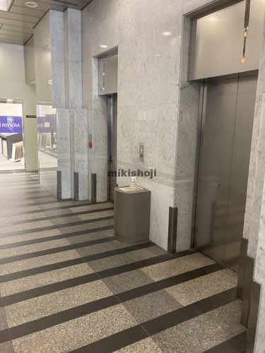 祇園・呉服町の博多アーバンスクエア エレベーターホール1
