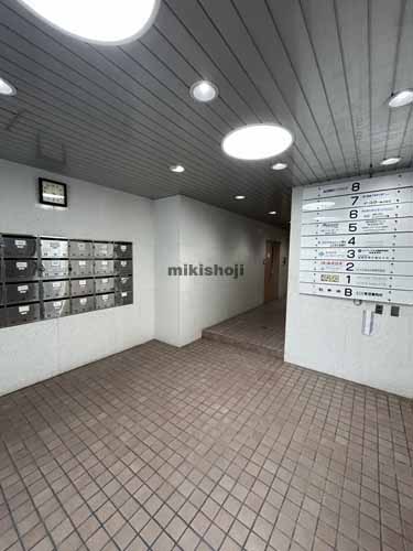 博多駅東・駅南の第３白水駅東ビル エントランス2