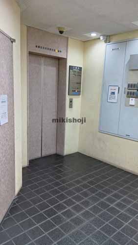 恒松ビル エレベーターホール1